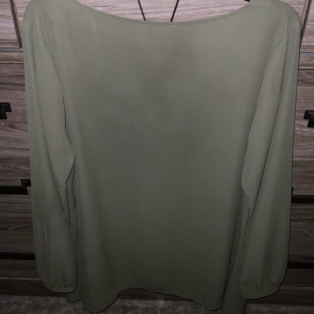 Juicy Couture ~ curved hem ~ Olive green blouse with bling v-neck ( worn once ) - Picture 3 of 14